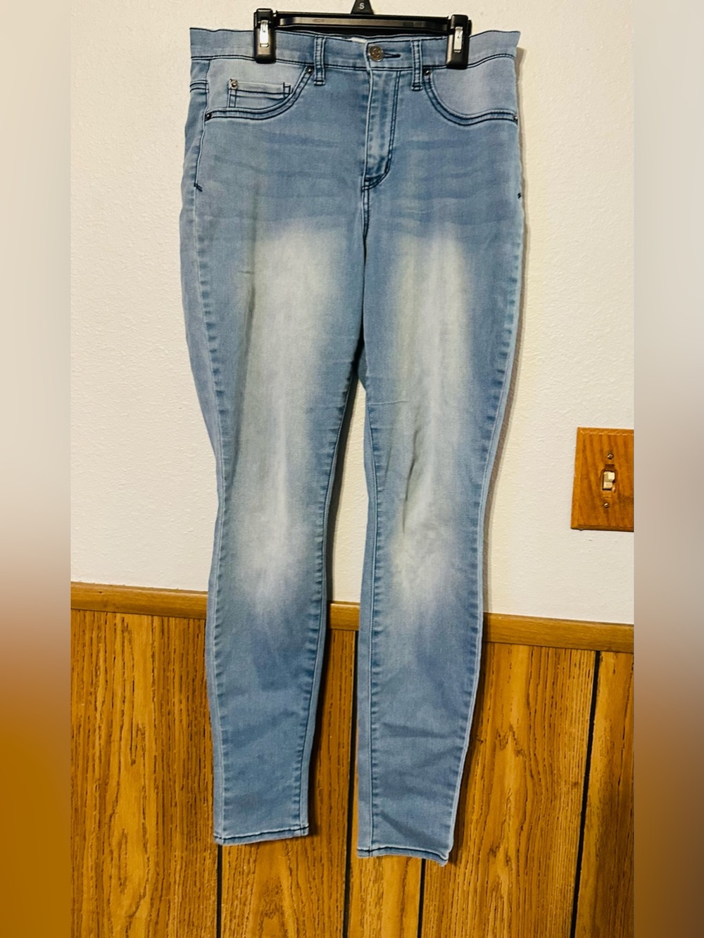 Mudd juniors girl size 9 Light Blue super high rise jegging